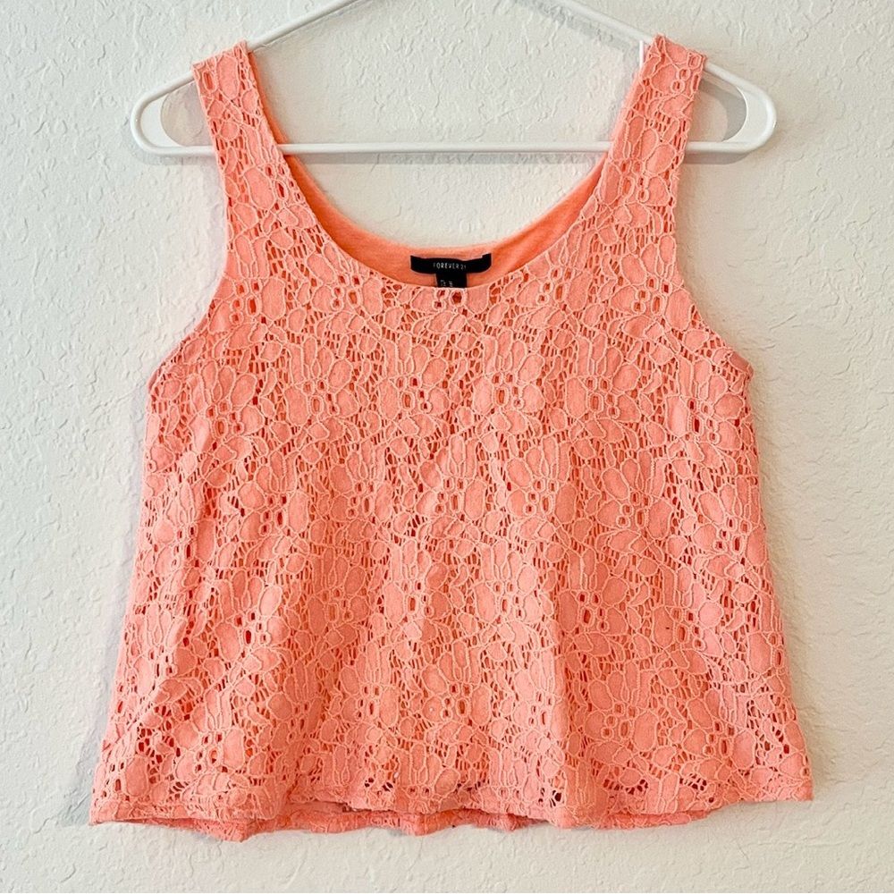 Forever 21 Coral Orange Cropped Floral Knit Tank Top Size Medium